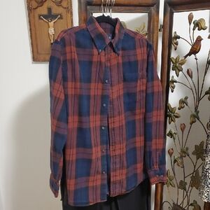 ST JOHN'S BAY M 100% COTTON DARK RED/BLUE PLAID FLANNEL SHIRT EUC